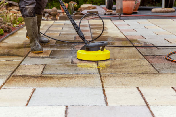 Best Pool Deck Cleaning  in Gluckstadt, MS